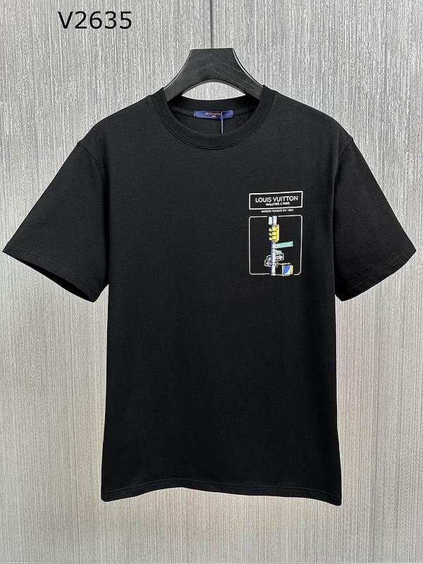 Louis Vuitton Men's T-shirts 1470